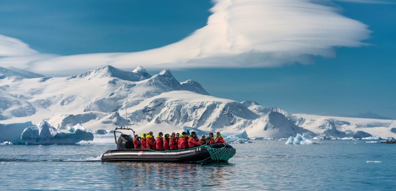 Croisière, les fjords sous le soleil de minuit