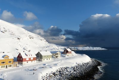 Croisière, neige de printemps en Norvège