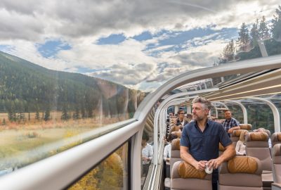 Voyage en train dans l&rsquo;ouest Canadien : Passage vers les sommets